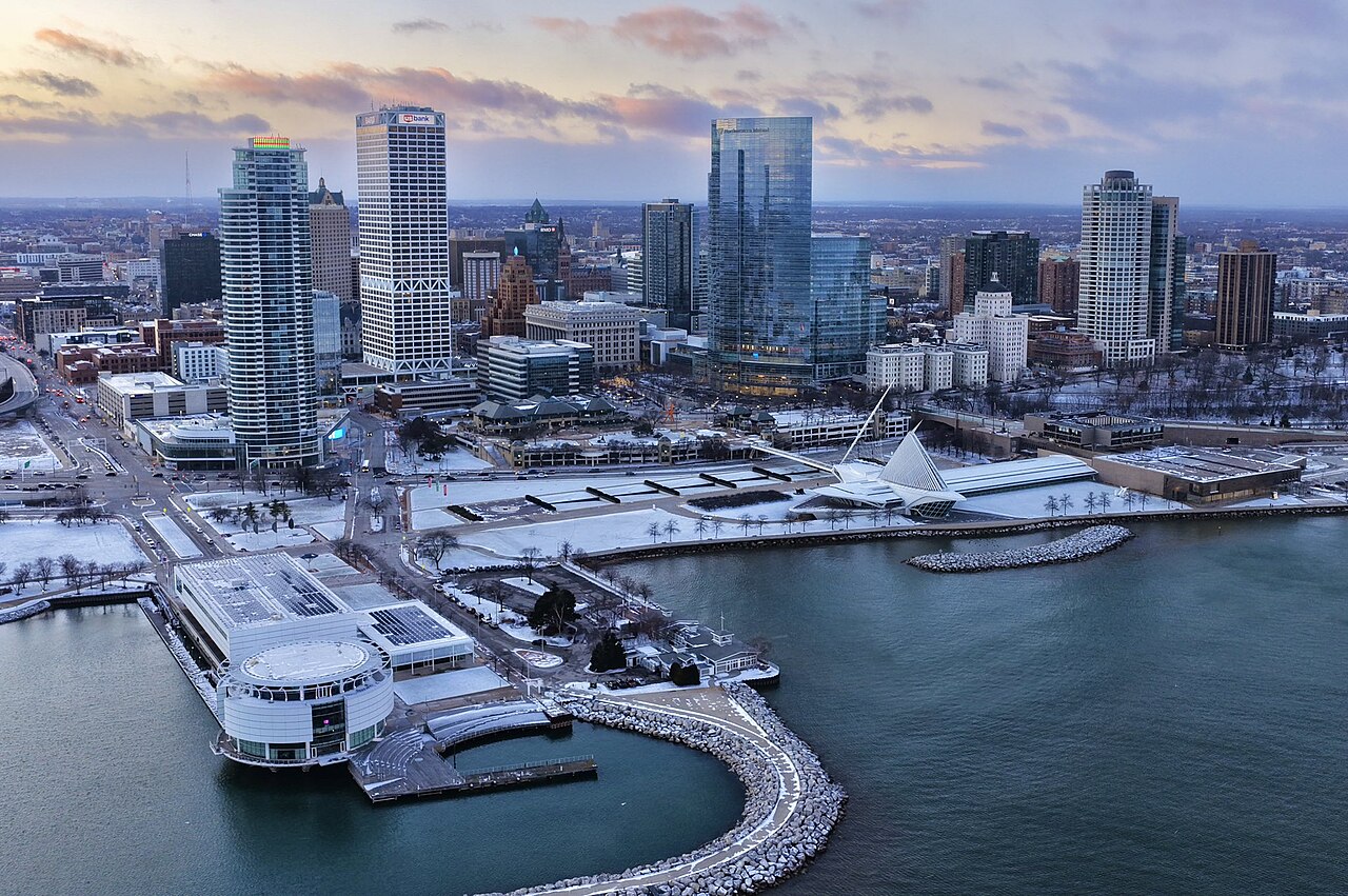 Milwaukee, Wisconsin skyline